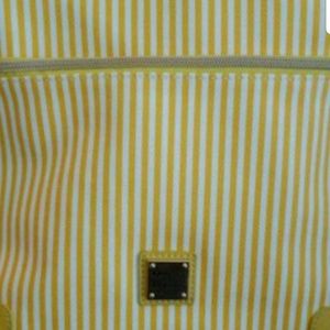 Authentic Dooney & Bourke Cross body ladies purse